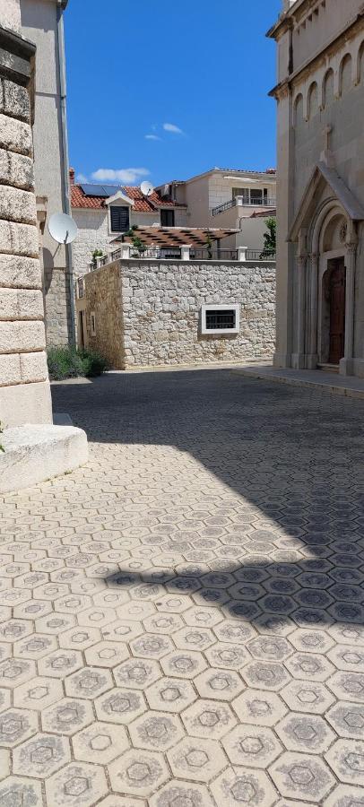 Apartments Villa Mira Kaštela Kültér fotó