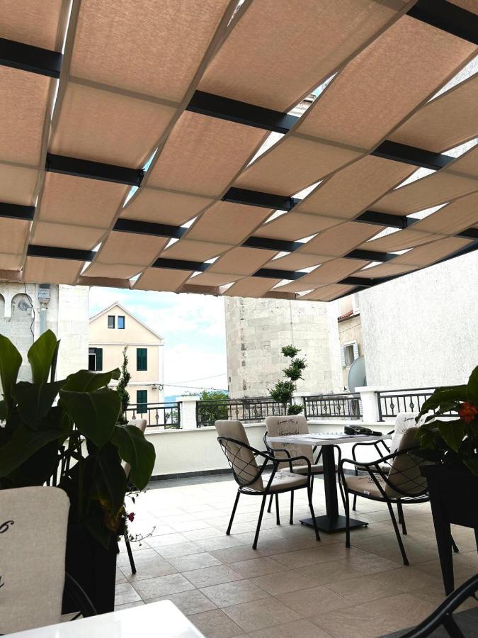 Apartments Villa Mira Kaštela Kültér fotó