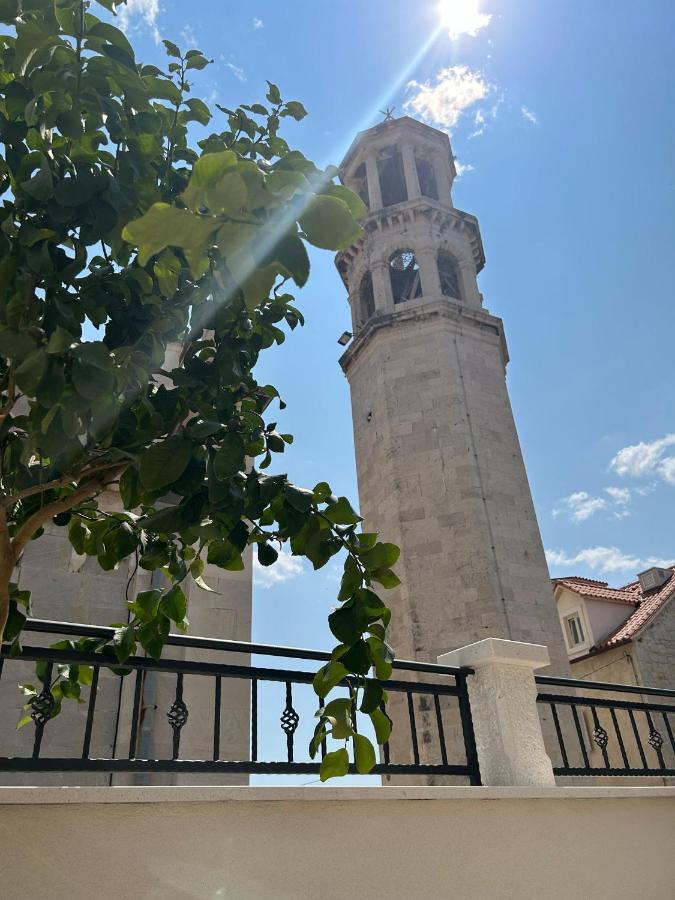 Apartments Villa Mira Kaštela Kültér fotó