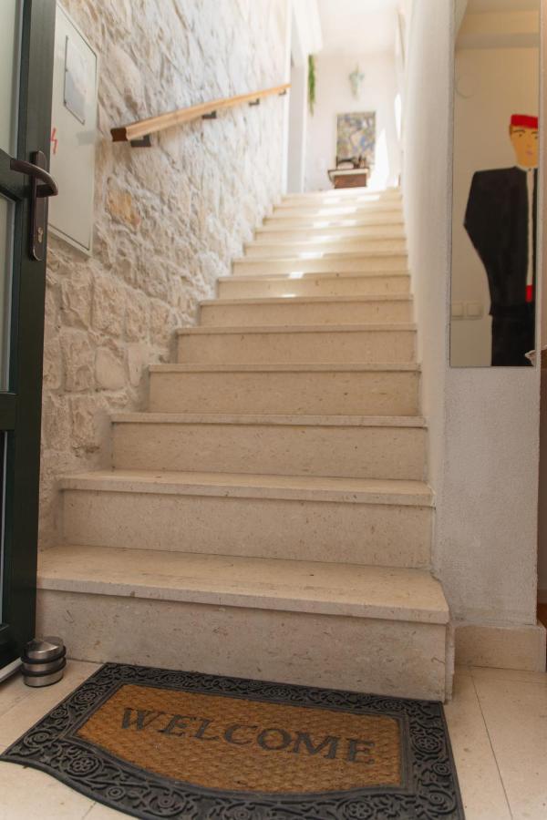 Apartments Villa Mira Kaštela Kültér fotó