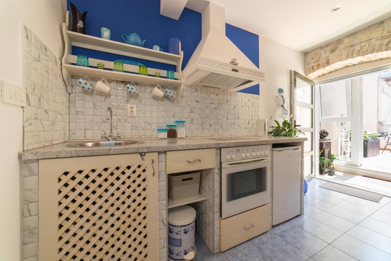 Apartments Villa Mira Kaštela Kültér fotó