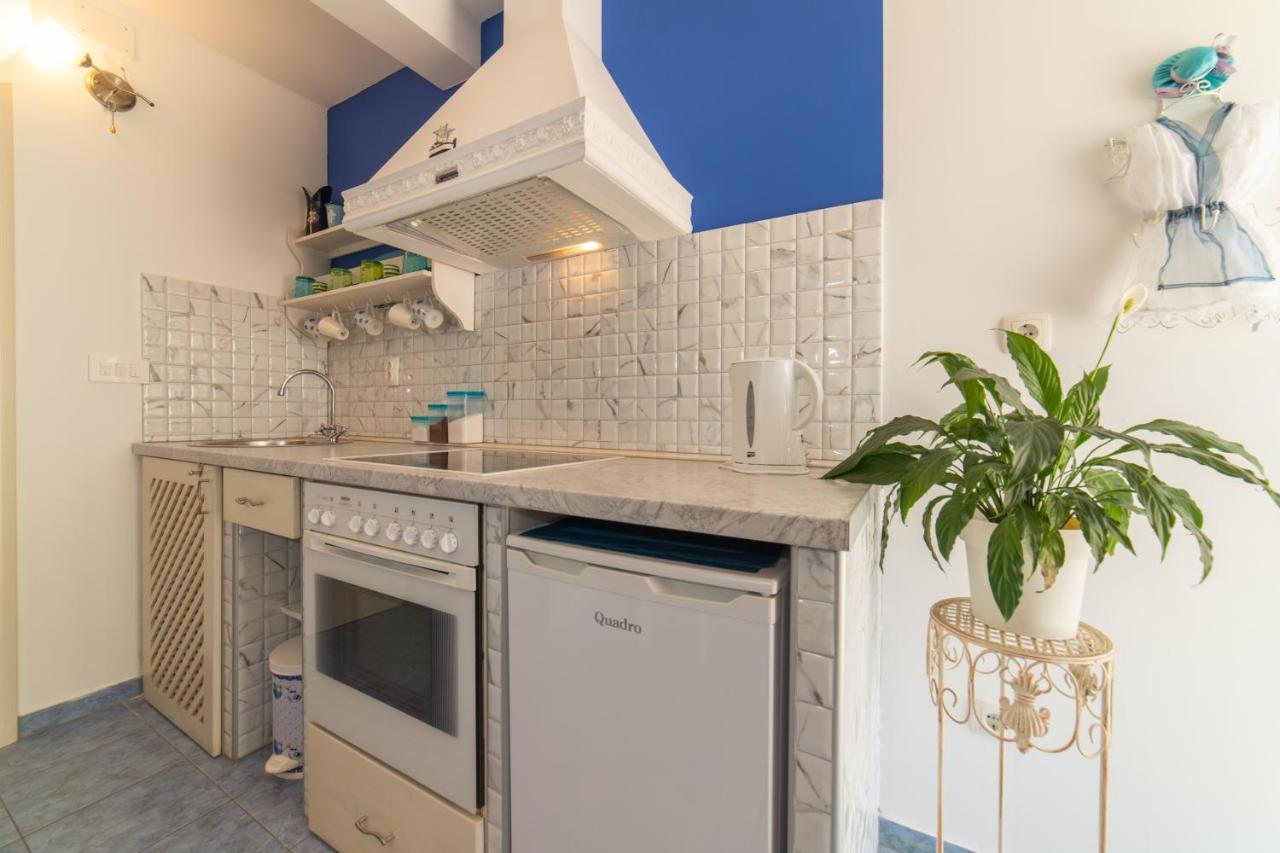 Apartments Villa Mira Kaštela Kültér fotó